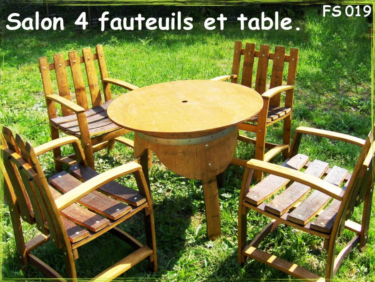 019 salon 4 fauteuils et table